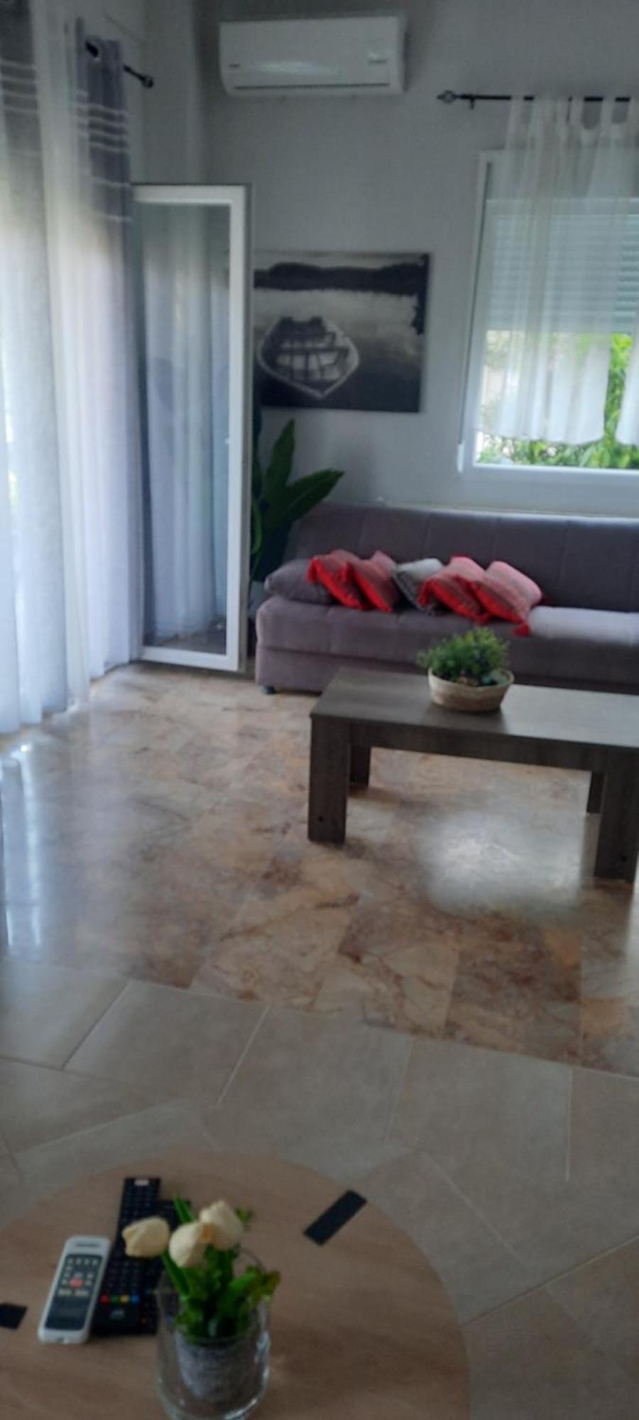 Seaside Family Apartment In Paralia Dionisiou Exterior photo